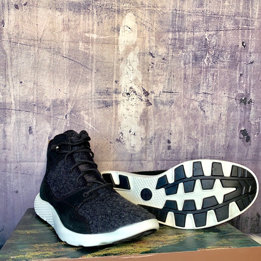 TIMBERLAND MEN'S FLYROAM NXTWOOL™ CHUKKA BOOTS - Picture 7 of 8